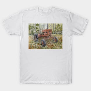 old farm tractor antique T-Shirt